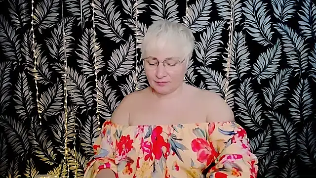 Olivia playful online show from 04.03.26