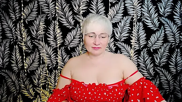 Snapshot of Olivia_playful chatting on 04.27.26 Olivia playful online show from 04.27.26