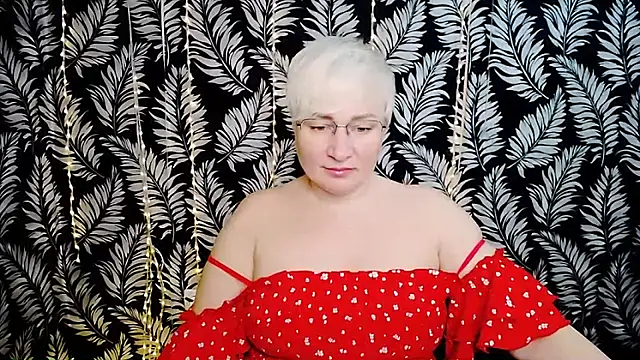 Snapshot of Olivia_playful chatting on 05.14.26 Olivia playful online show from 05.14.26