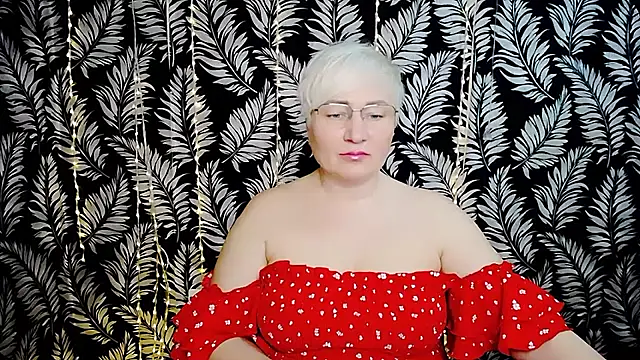 Snapshot of Olivia_playful chatting on 05.24.26 Olivia playful online show from 05.24.26