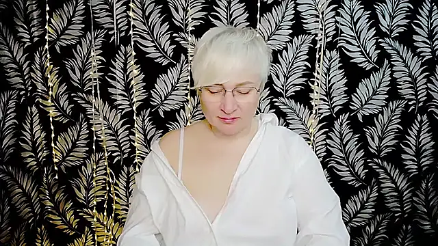 Snapshot of Olivia_playful chatting on 05.30.26 Olivia playful online show from 05.30.26