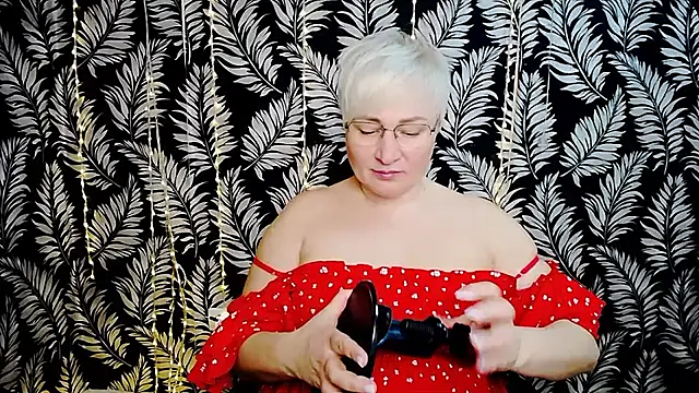 Snapshot of Olivia_playful chatting on 06.07.26 Olivia playful online show from 06.07.26