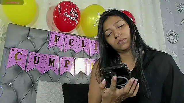 luna evaa online show from 09.23.25