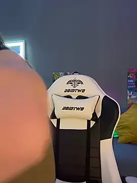 julia fly online show from 02.09.25