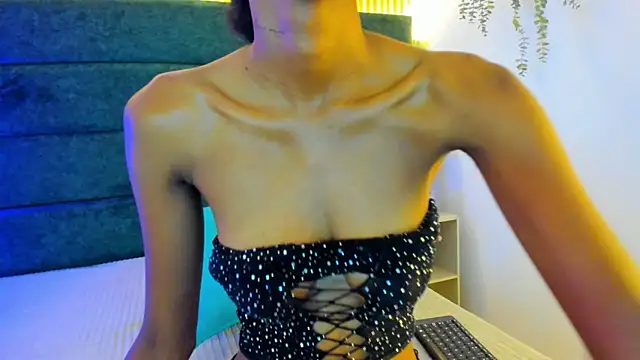 AntonellaaHot online show from 01.10.25