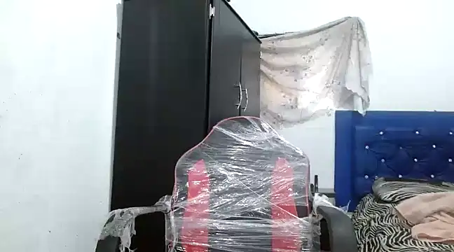 angelamarie1 online show from 12.12.24