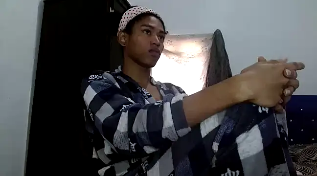 angelamarie1 online show from 12.21.24