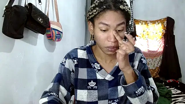 angelamarie1 online show from 02.22.25