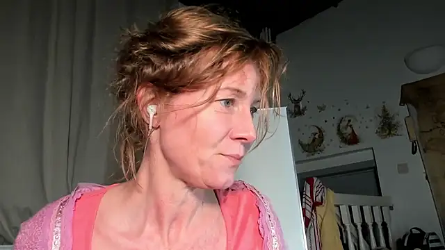 Lola Belgium online show from 02.06.25