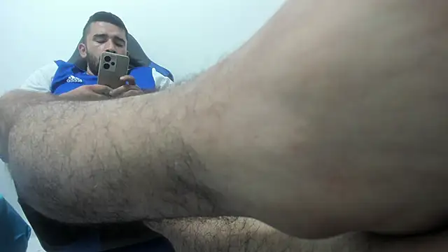 Snapshot of isearchcompany chatting on 02.08.26 isearchcompany online show from 02.08.26