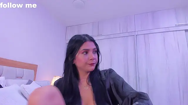 Snapshot of paola_rodriguez chatting on 02.18.25 paola rodriguez online show from 02.18.25