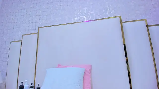 Snapshot of paola_rodriguez chatting on 09.27.25 paola rodriguez online show from 09.27.25