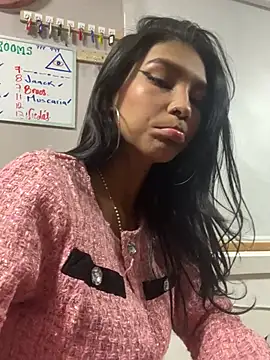 LauraAristizabal online show from 01.26.25