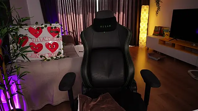 ShyNdWild online show from 02.26.25