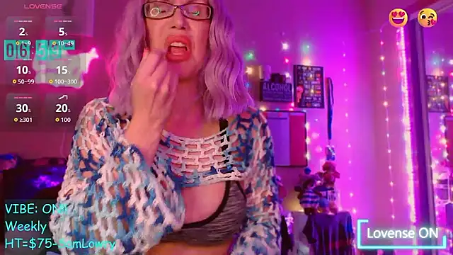 EmmaIsHere online show from 01.08.26