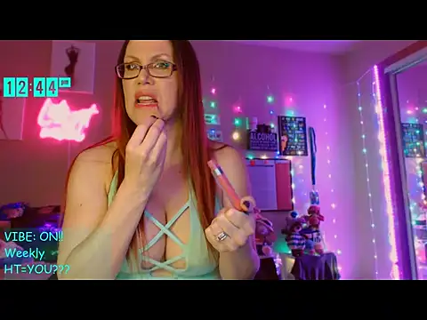 EmmaIsHere online show from 06.25.26