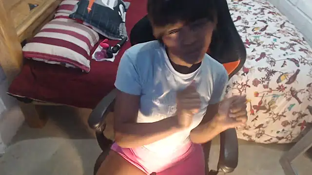 sexyjustin202 online show from 10.10.25