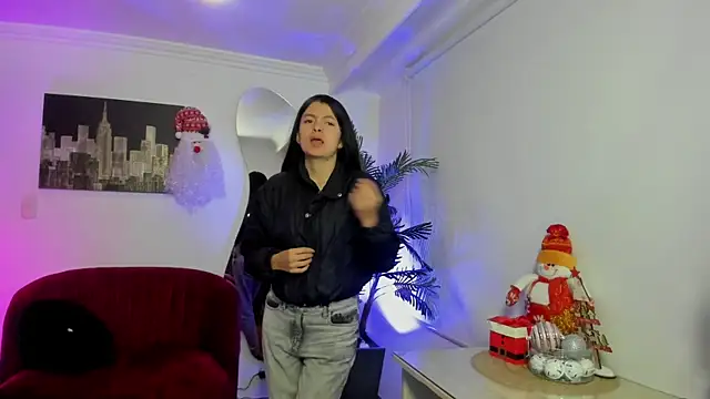 Meghan320 online show from 12.12.24