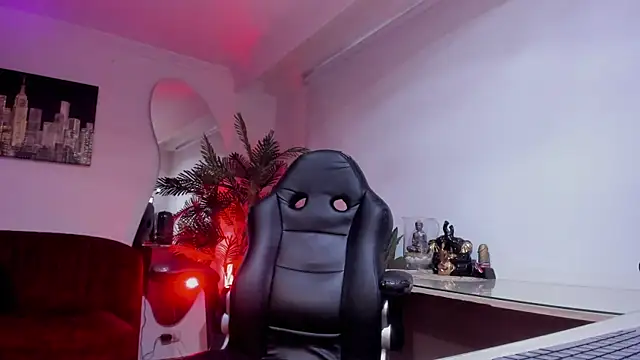 Meghan320 online show from 03.20.26