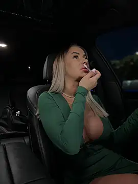 KirstieVegas online show from 03.13.25