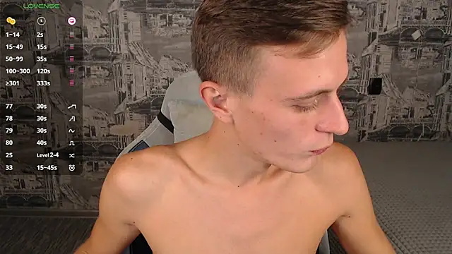 Snapshot of Oliver_Fresh chatting on 09.26.25 Oliver Fresh online show from 09.26.25