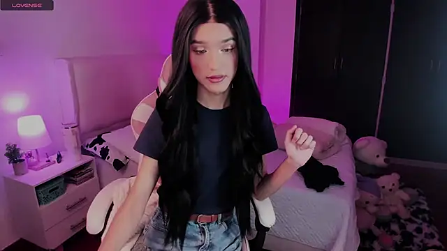 Ainhoads online show from 11.13.25