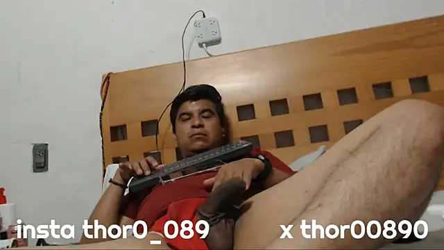 Snapshot of thor000089 chatting on 04.28.26 thor000089 online show from 04.28.26