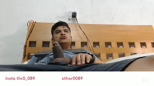 Snapshot of thor000089 chatting on 05.06.26 thor000089 online show from 05.06.26