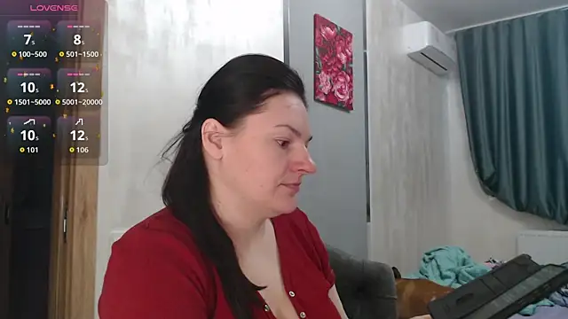 Stacy Davice online show from 12.19.25