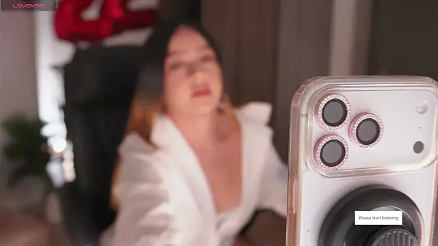 KAREN17 online show from 04.14.26