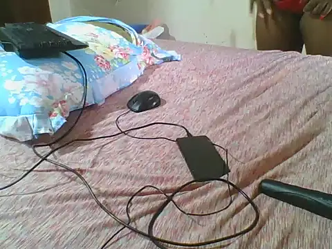 CuteJ online show from 03.15.25