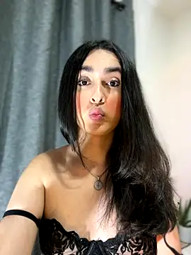 MiahWindsor online show from 10.19.25