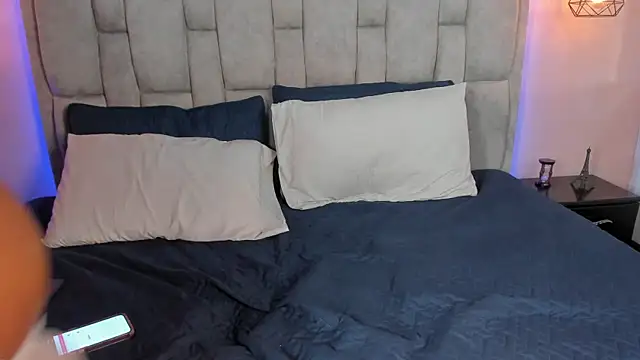 Snapshot of Stefhanyblow chatting on 11.07.25 Stefhanyblow online show from 11.07.25