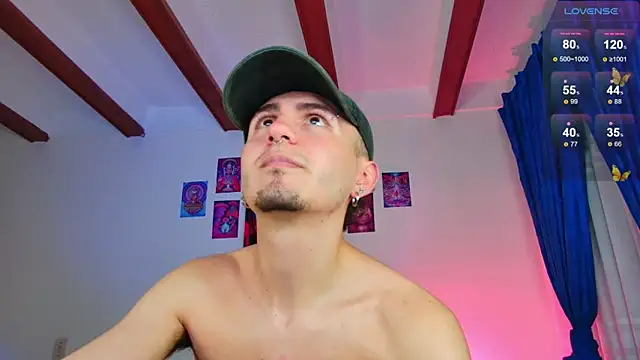 Snapshot of dimitri-bilak chatting on 09.18.25 dimitri-bilak online show from 09.18.25