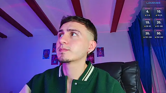 Snapshot of dimitri-bilak chatting on 09.20.25 dimitri-bilak online show from 09.20.25