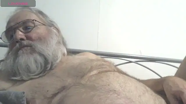 Snapshot of SexySantaC chatting on 03.05.25 SexySantaC online show from 03.05.25