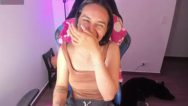 Snapshot of Miss_Nicole chatting on 11.02.25 Miss Nicole online show from 11.02.25