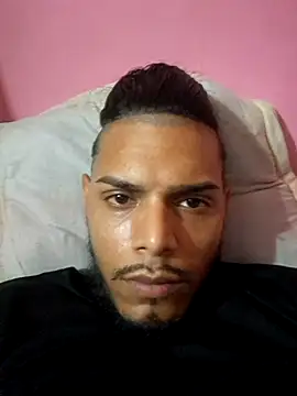 Snapshot of apolodiosgriego chatting on 10.30.25 apolodiosgriego online show from 10.30.25