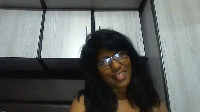 Snapshot of MsAttitude chatting on 12.25.24 MsAttitude online show from 12.25.24