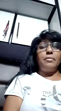 Snapshot of MsAttitude chatting on 01.09.25 MsAttitude online show from 01.09.25