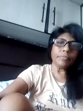 Snapshot of MsAttitude chatting on 01.24.25 MsAttitude online show from 01.24.25