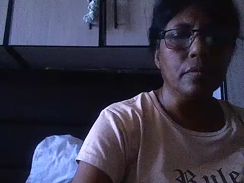 Snapshot of MsAttitude chatting on 01.27.25 MsAttitude online show from 01.27.25