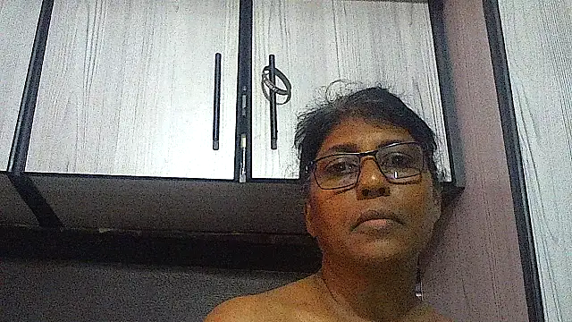 Snapshot of MsAttitude chatting on 02.19.25 MsAttitude online show from 02.19.25