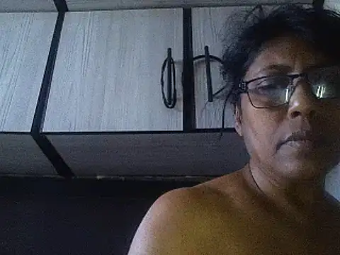 Snapshot of MsAttitude chatting on 02.27.25 MsAttitude online show from 02.27.25