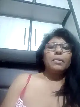 Snapshot of MsAttitude chatting on 03.20.25 MsAttitude online show from 03.20.25