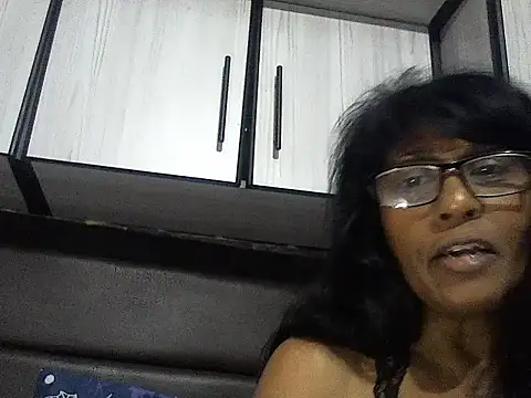 Snapshot of MsAttitude chatting on 10.14.25 MsAttitude online show from 10.14.25