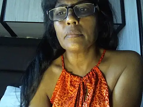 MsAttitude online show from 02.18.26