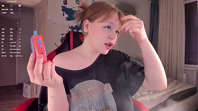 LisaLaas online show from 12.04.24