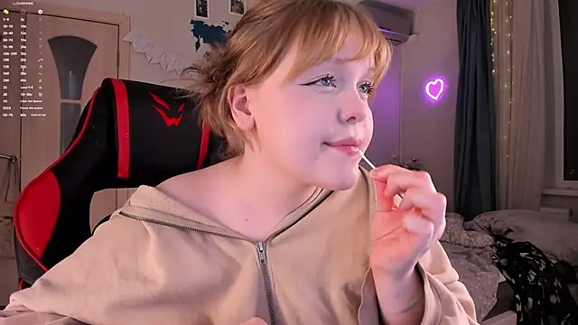 LisaLaas online show from 12.13.24