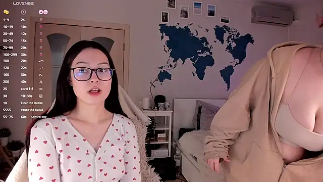 LisaLaas online show from 02.08.25